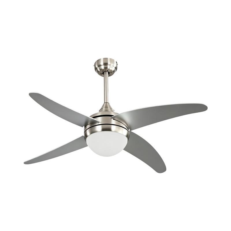 Deckenventilator mit Sperrholzflügeln und Licht Deckenventilator mit Sperrholzflügeln und Licht